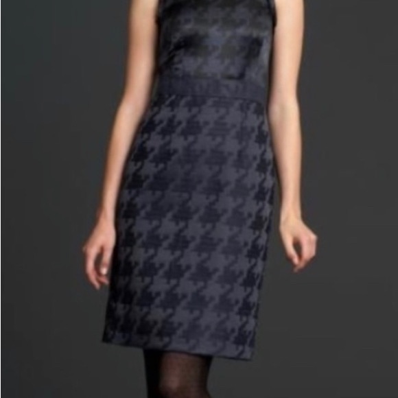 Banana Republic Sz 6 Dress — Houndstooth: Silk top - brocade bottom - Picture 3 of 10